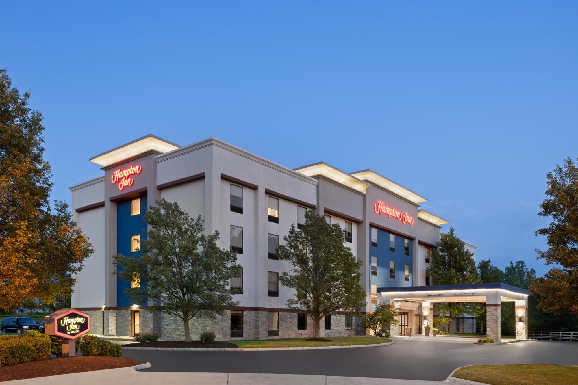 Hampton Inn Cleveland-Airport/Tiedeman Road Brooklyn Exterior photo